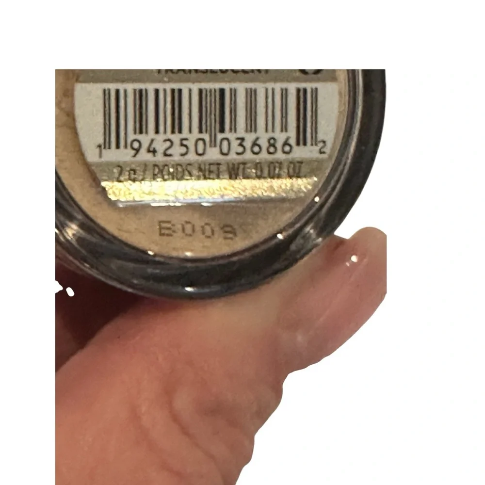 New Laura Mercier Loose Setting Powder - 2 mini travel size - .07 oz